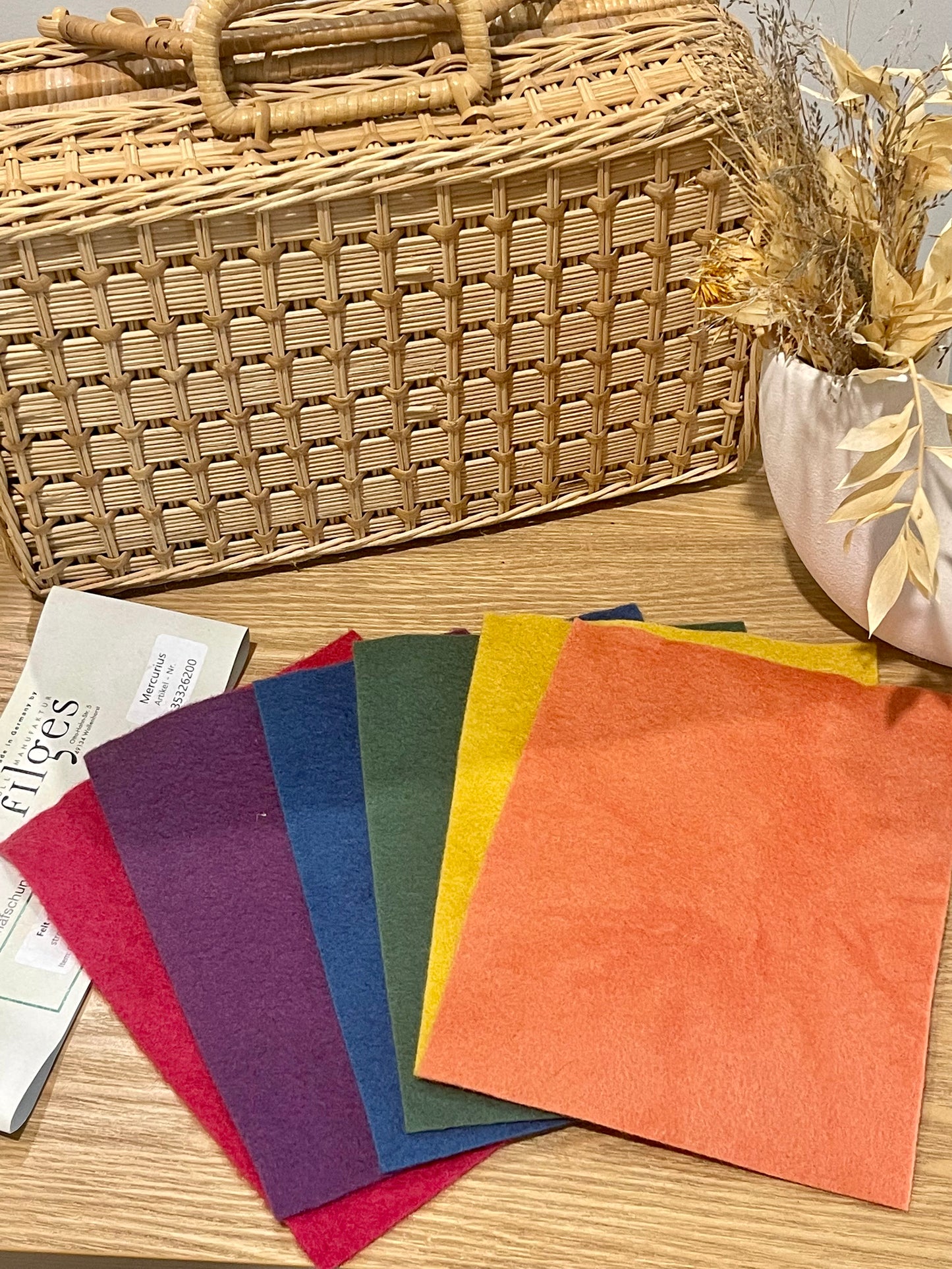 Filges Organic Plant Dyed Wool Felt 20x15cm 6 Sheets - Basic Assortment