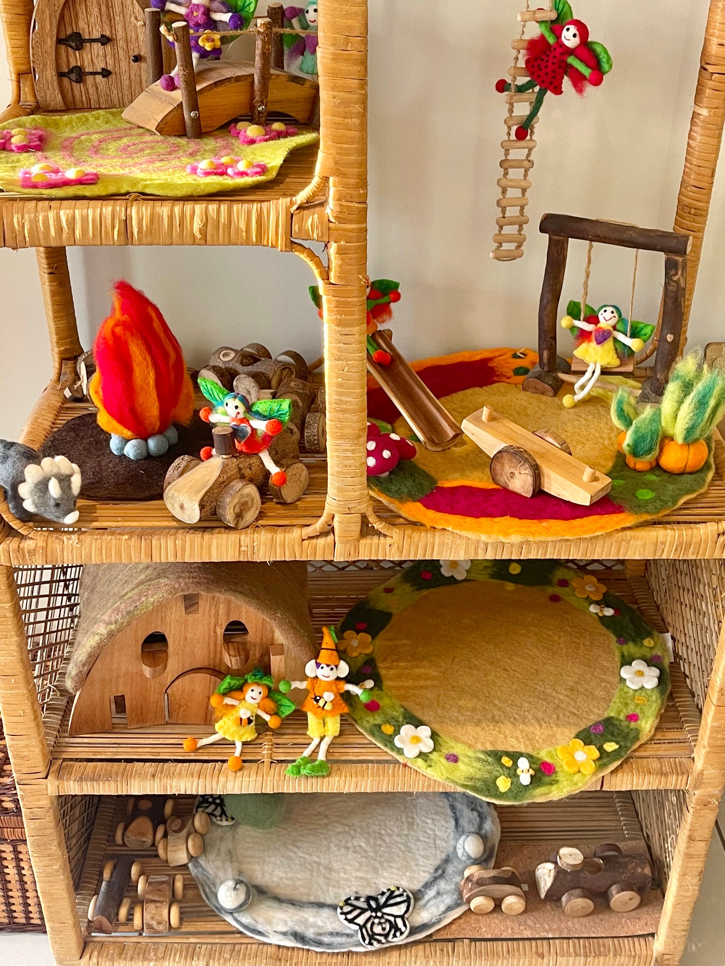 Seasonal Felt Play Mat -Autumn