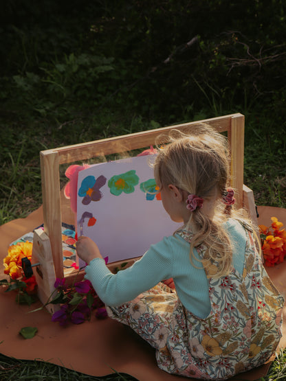 4 In 1 Easel