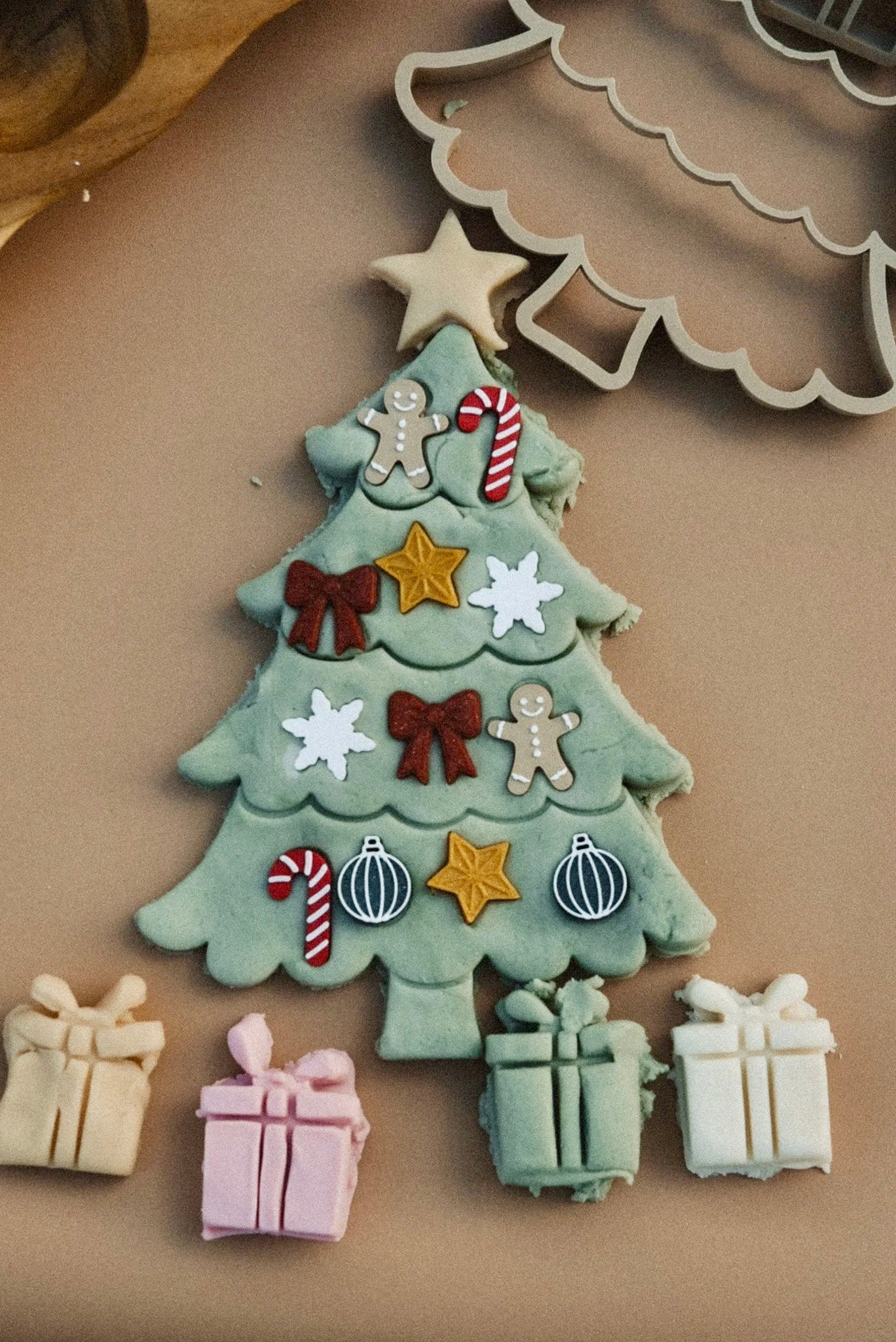 Christmas Tree Playdough Decorating Kit