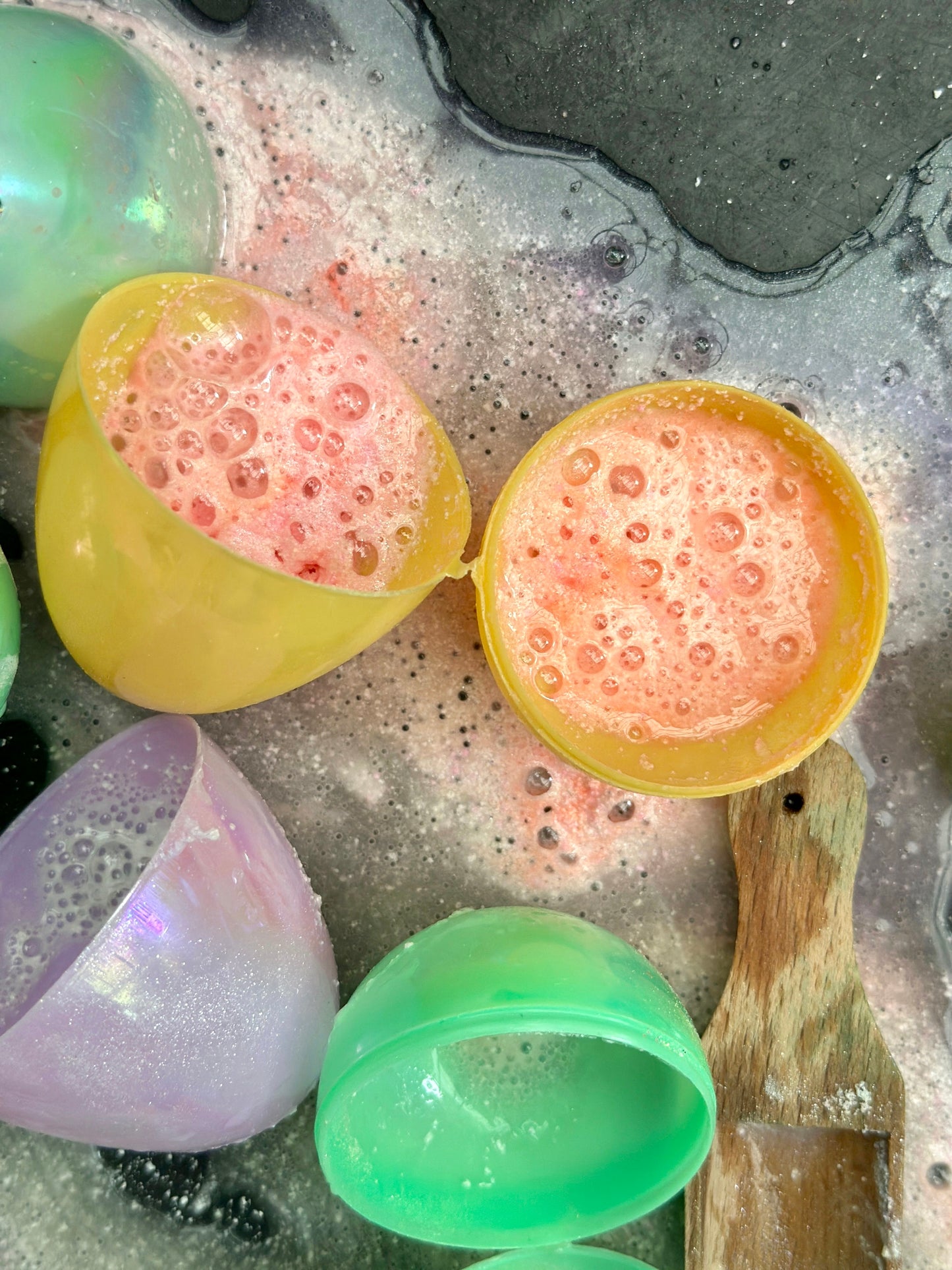 WHIMSICAL WISHES EASTER FIZZ KIT- Limited edition Groovy Eggs