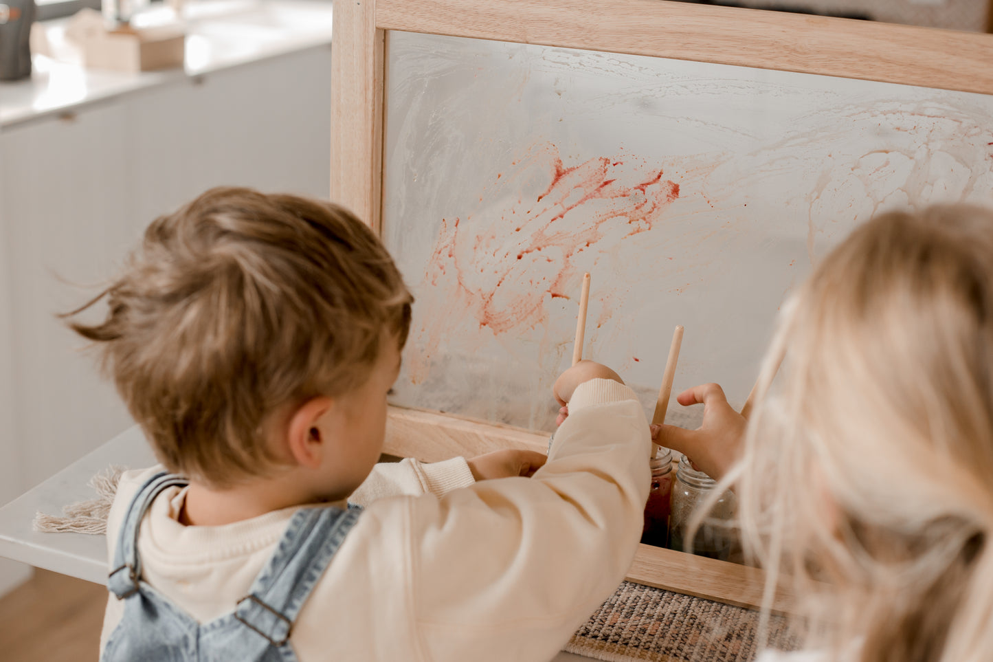 4 In 1 Easel