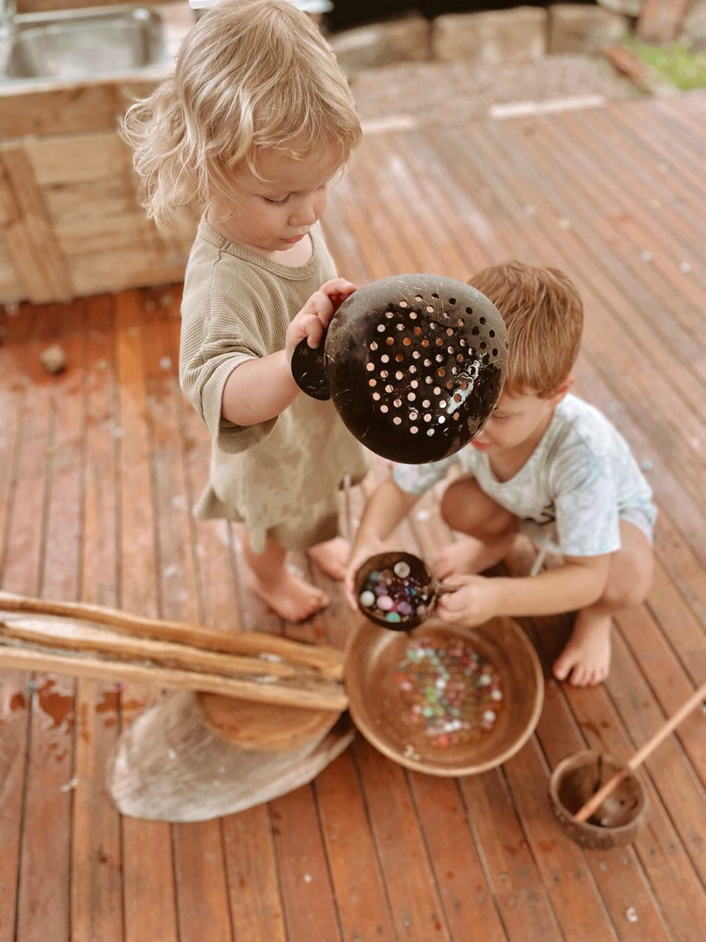 Coconut Colander – Play Seekers